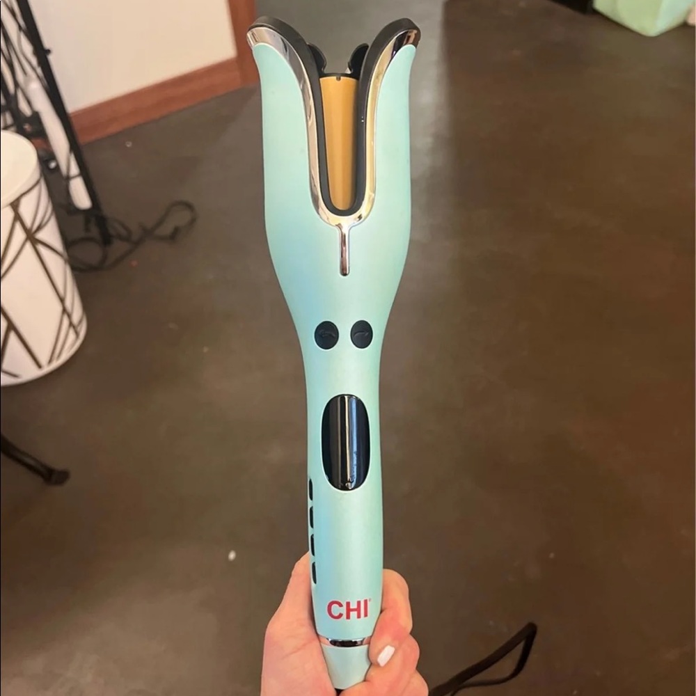 CHI Spin N Curl Special Edition - Mint Green. Ideal for Shoulder-Length Hair